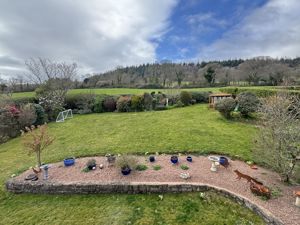 Photo 17- click for photo gallery